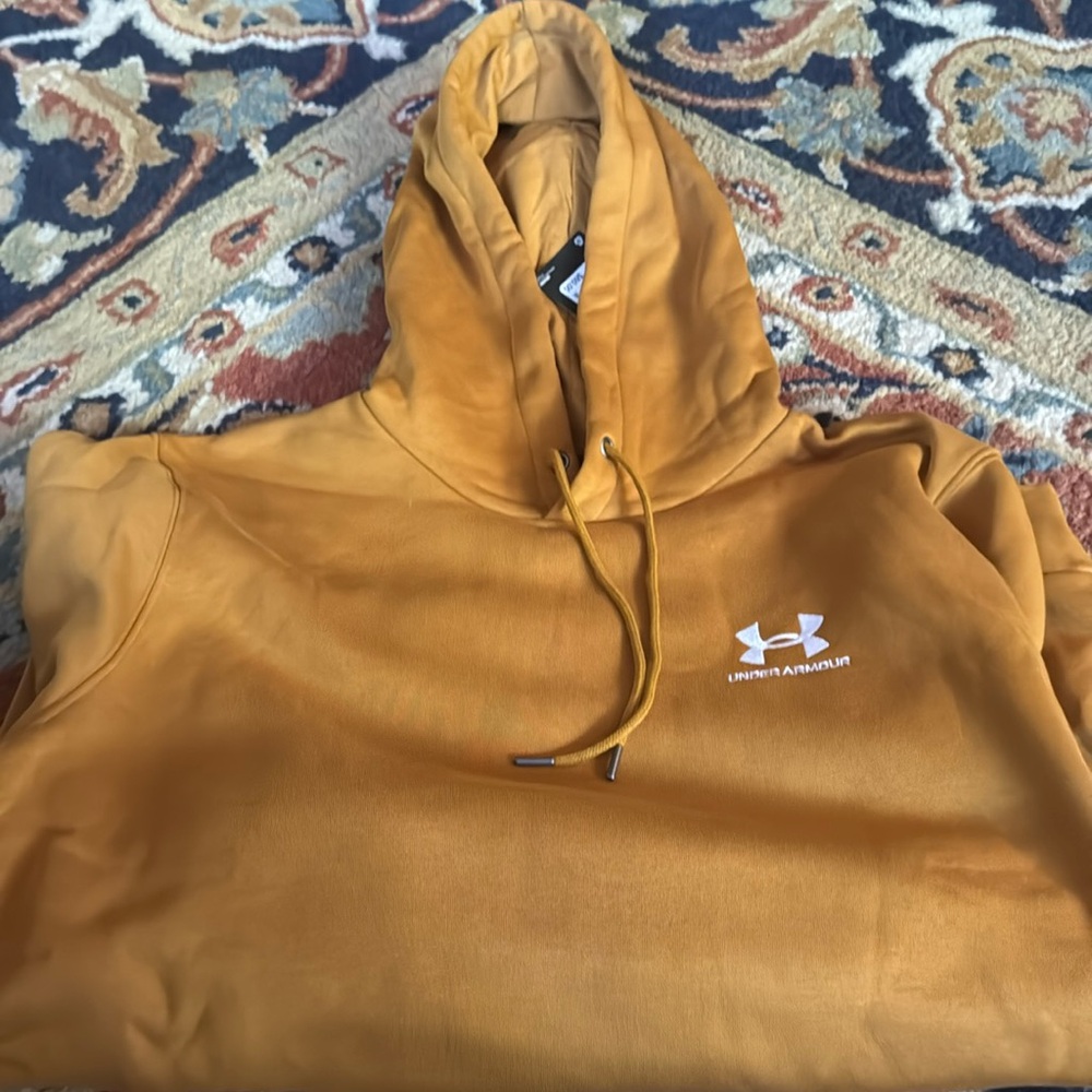 Under Armour Men’s XL mustard Yellow Hoodie